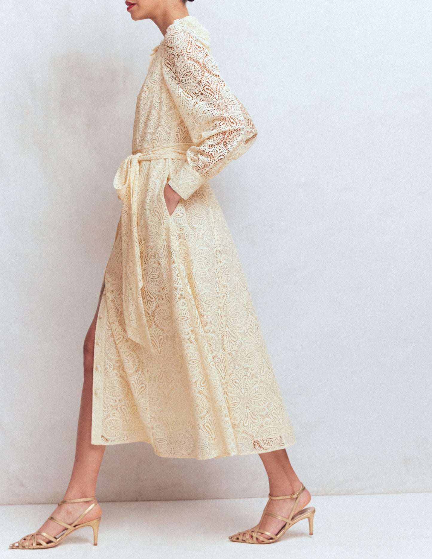 Blouson Sleeve Lace Dress-Ivory Lace