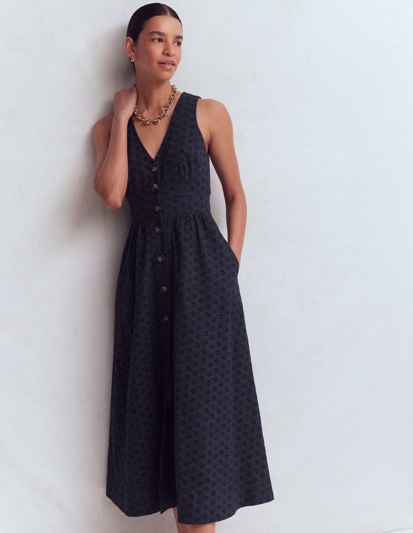 Catherine Broderie Dress-Navy Broderie