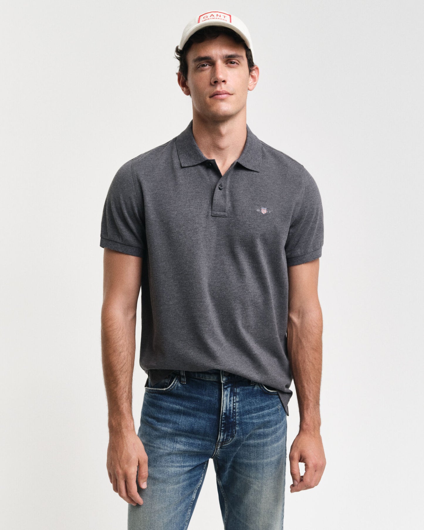 Polo en piqué à coupe regular avec écusson