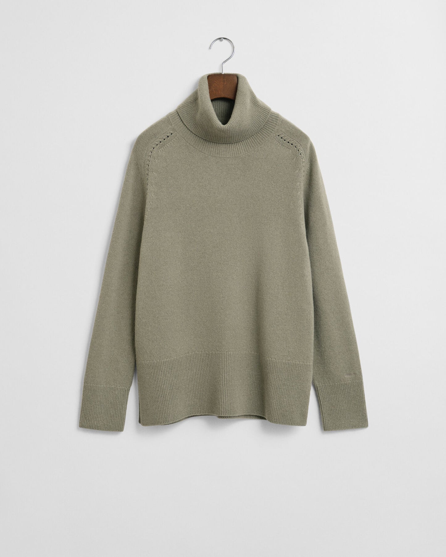 Pull col roulé doux en laine et cachemire mélangés