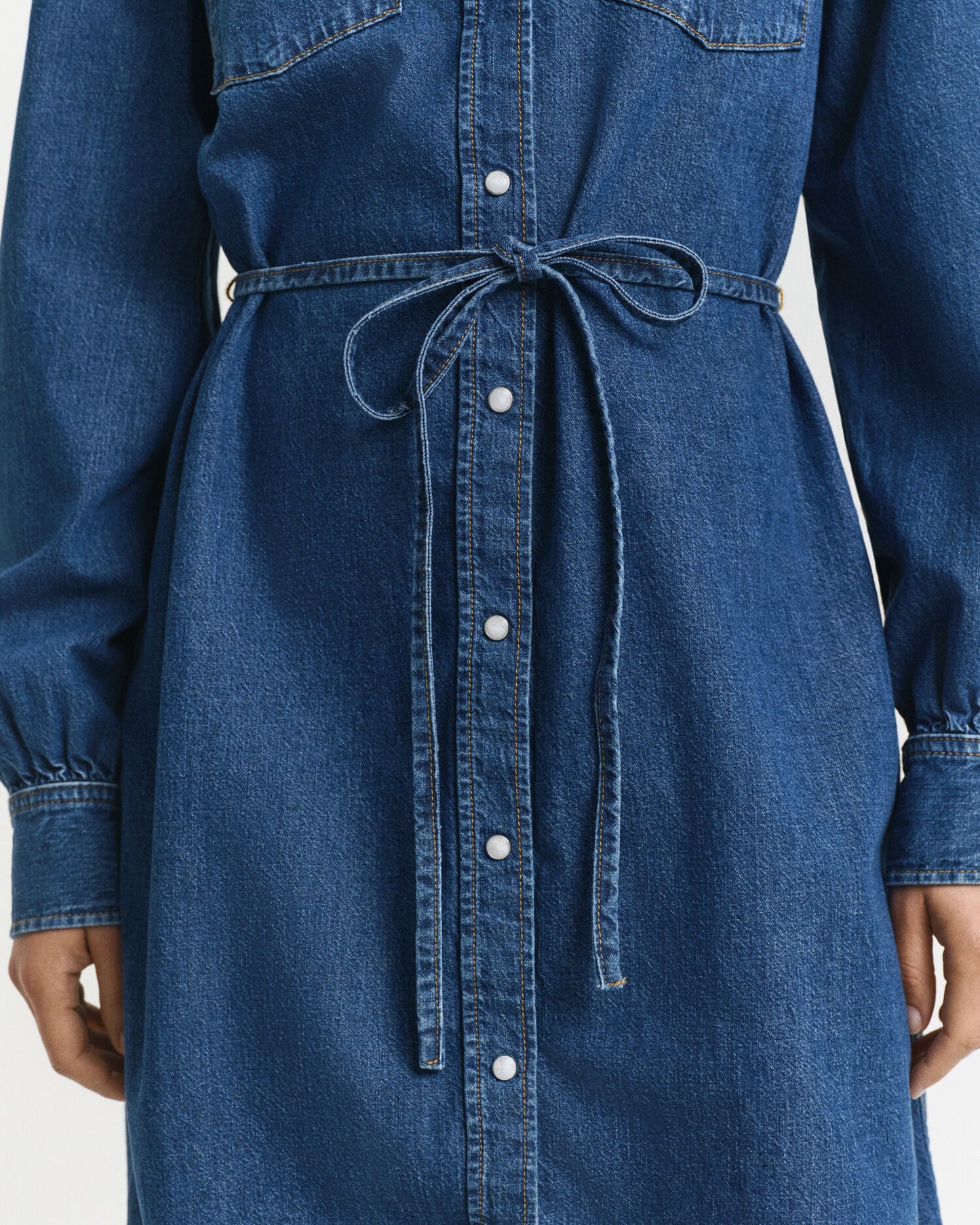 Robe en jean à manches bouffantes