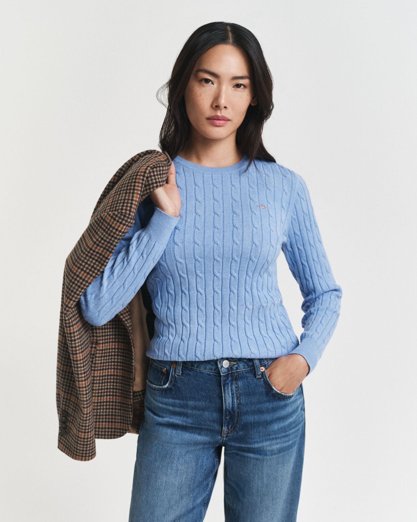 Pull ras-du-cou en maille torsadée de coton extensible