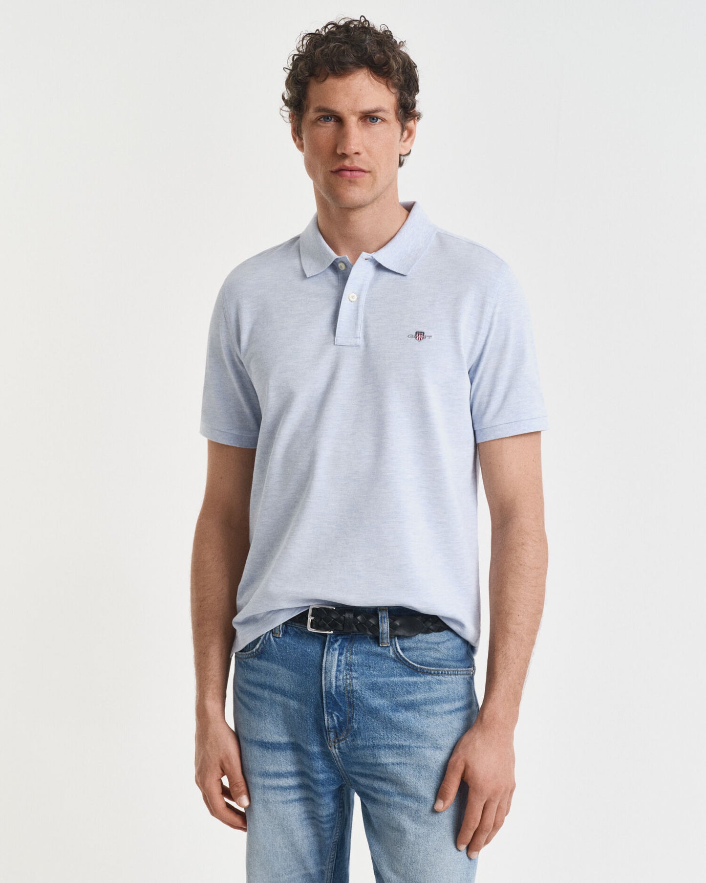 Polo en piqué à coupe regular avec écusson