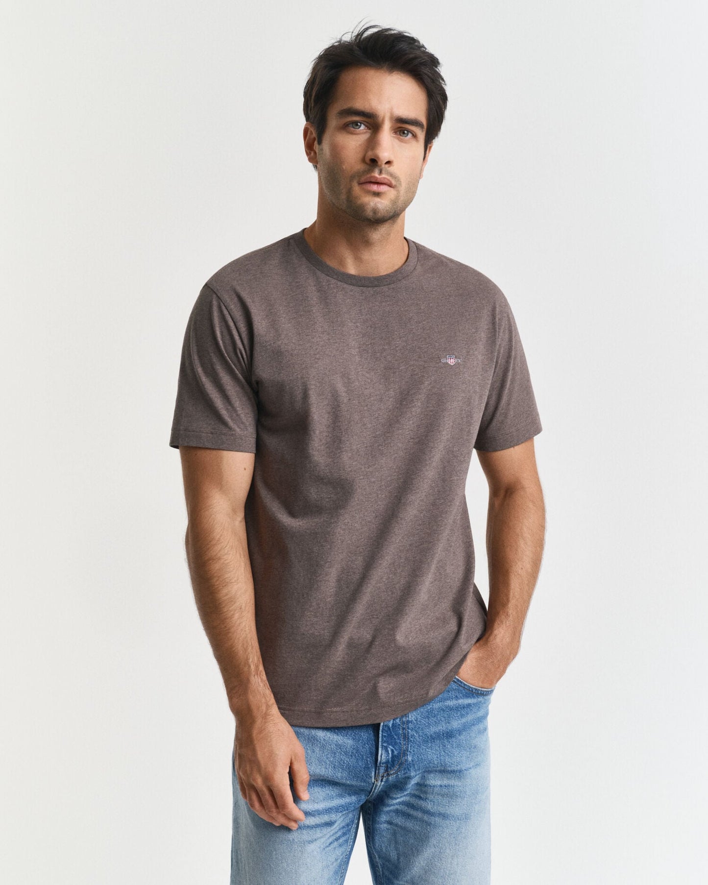 T-shirt écusson coupe droite