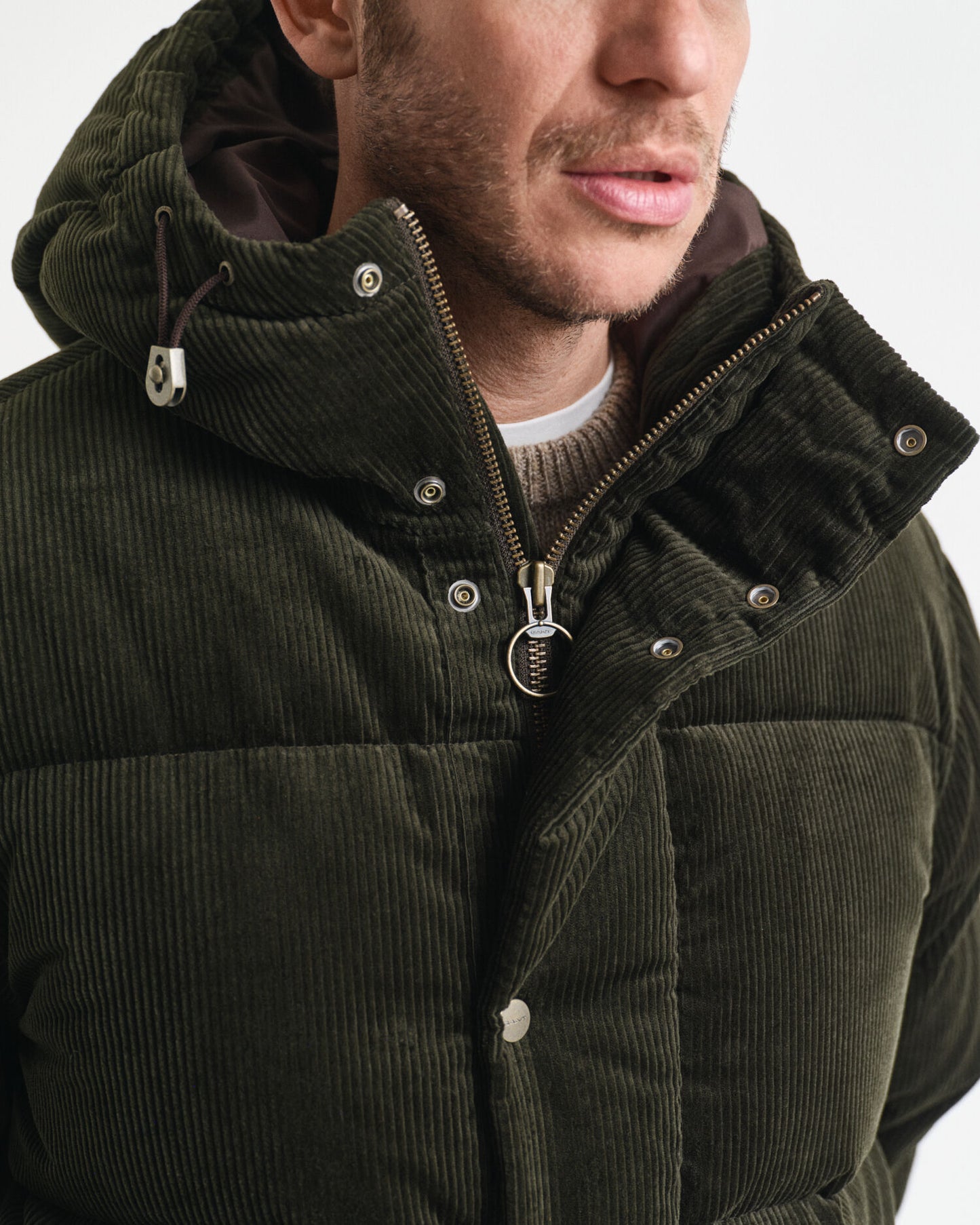 Daunenpufferjacke aus Cord