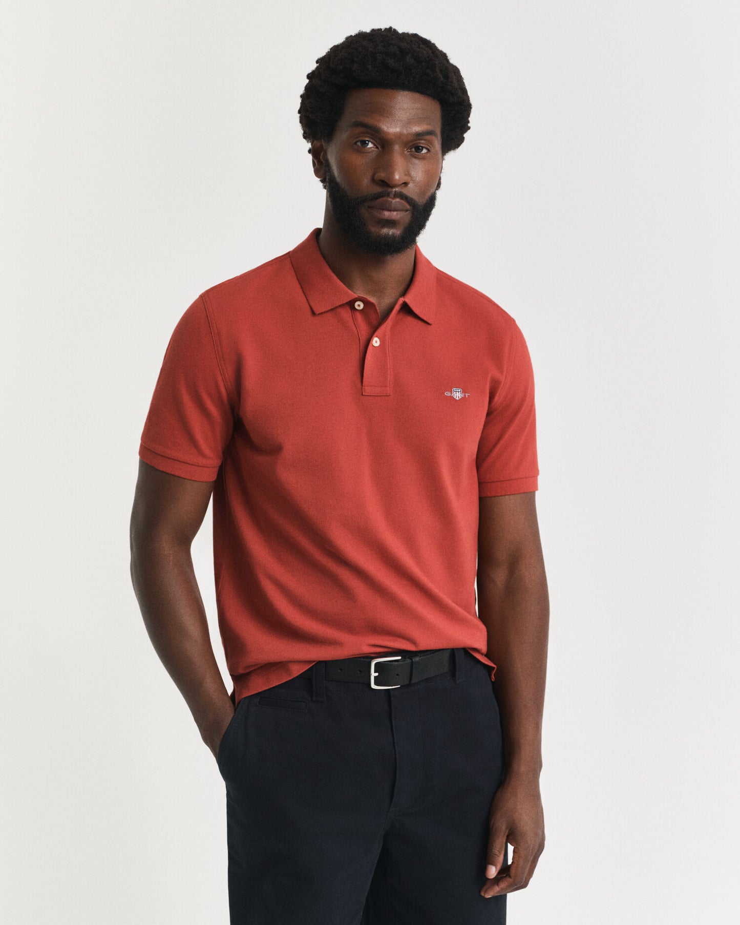 Polo en piqué à coupe regular avec écusson