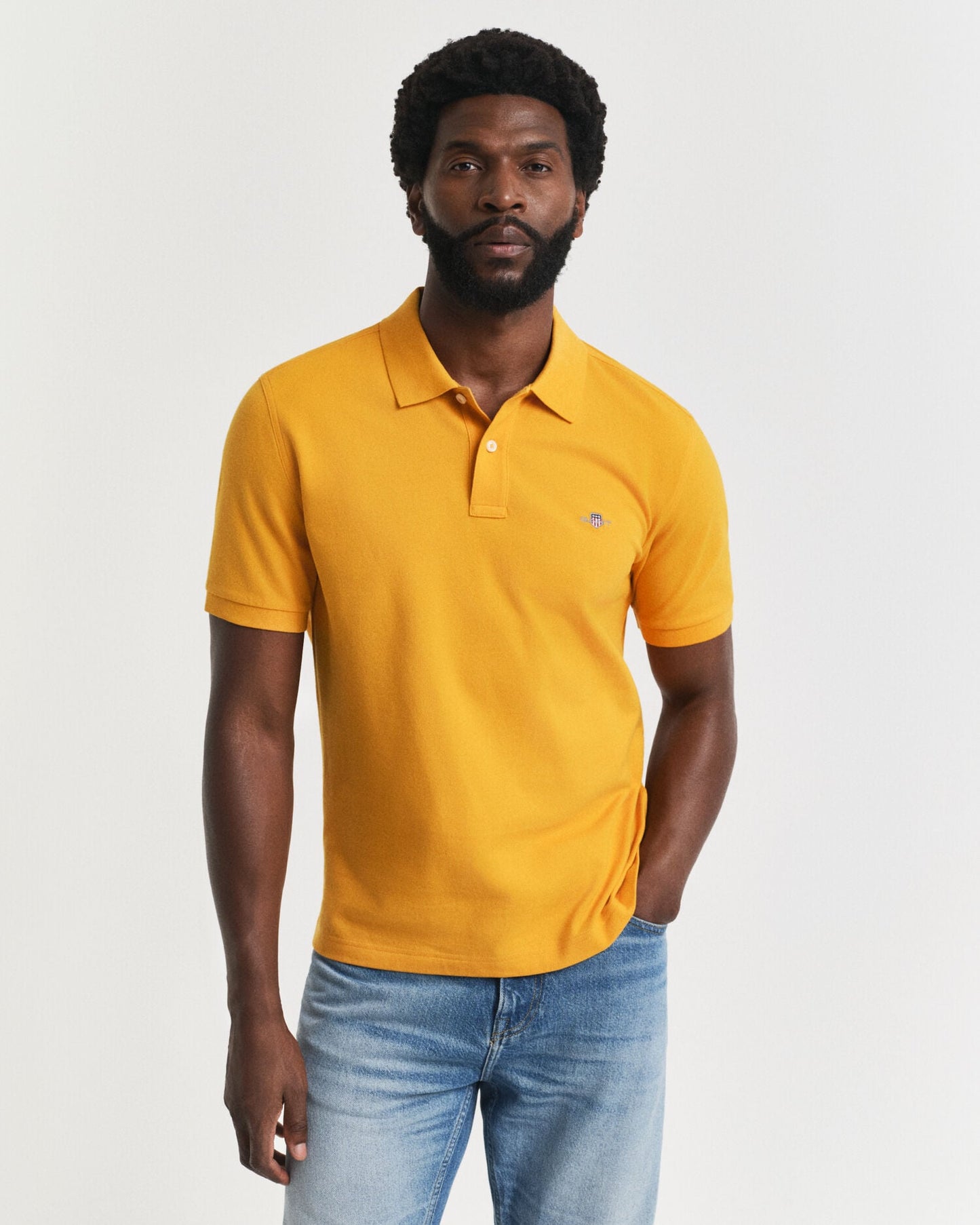 Regular Fit Piqué-Poloshirt mit Schild