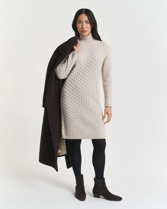 Robe en maille torsadée