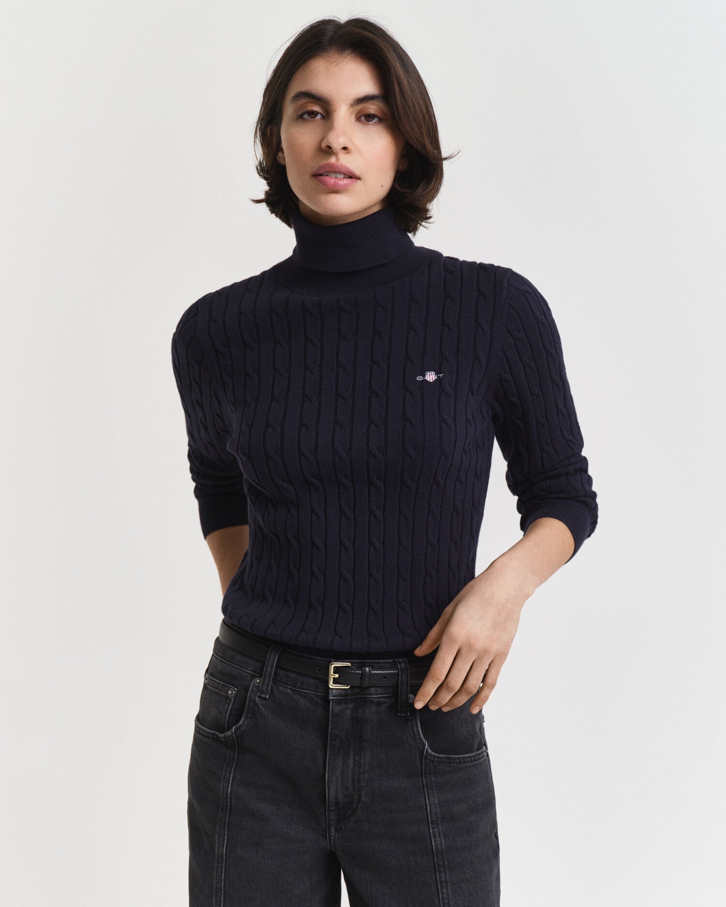 Rollkragenpullover aus Stretch-Baumwollkabelstrick
