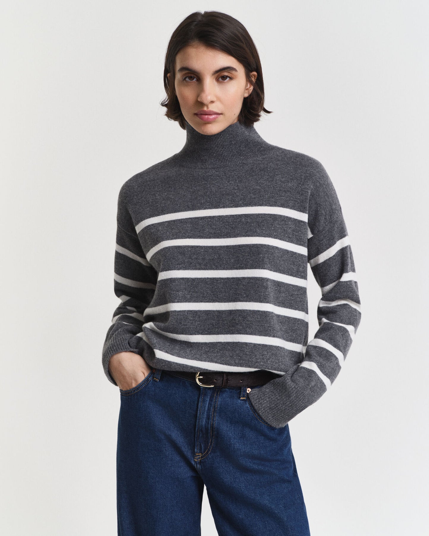 Pull col roulé en lambswool superfine à rayures